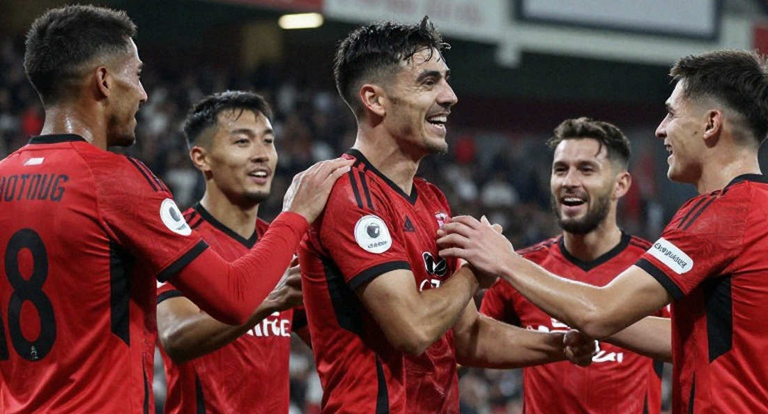Sacombank đồng hành cùng bóng đá Việt: Hơi thở mới cho V-League 2 và Cúp Quốc gia 2026/27