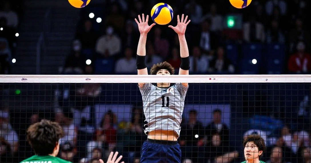 Sân Cluj và ba lần gục ngã cuối set: Efeler để Thổ Nhĩ Kỳ tự quyết ở trận cuối EuroVolley 2026